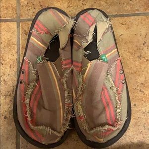 Sanuk shoes